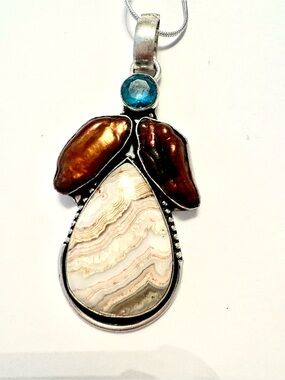 2 1/2 inch,, Yellow Lace Agate , Biwa Pearls, and Blue Topaz pendant on a chain